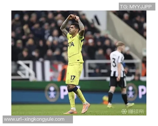 美国后卫麦肯齐谈波帅期望希望能效仿罗梅罗的踢球风格 美国后卫麦肯齐谈波帅期望希望能效仿罗梅罗的踢球风格