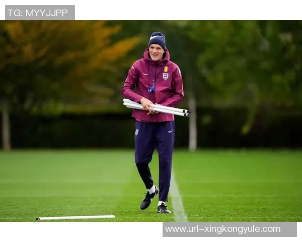 英格兰世界杯新队服曝光贝林汉姆拉什福德等五名球员亮相