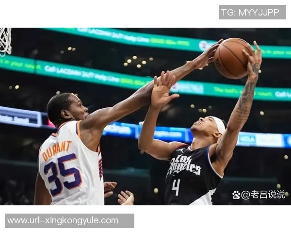 布克创历史新高前八场场均30分5助攻命中率超五成三分命中率达四成