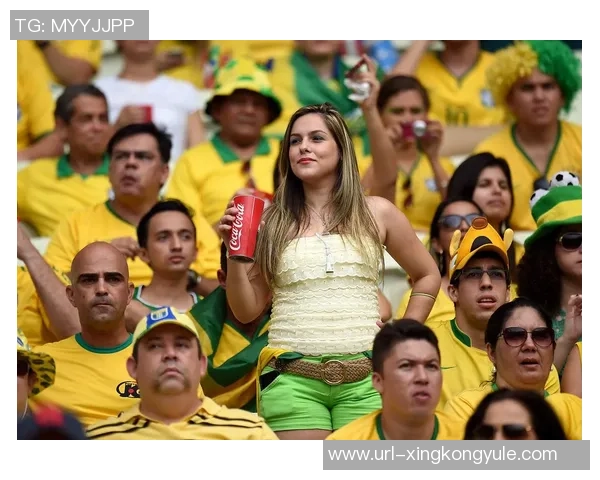 日本队迅速追平比分小川航基远射助攻巴拉圭门将失误入网