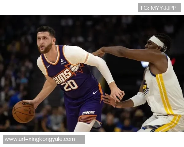 科尔怀念卢尼在大通中心的热烈掌声期待再次相聚的美好时刻