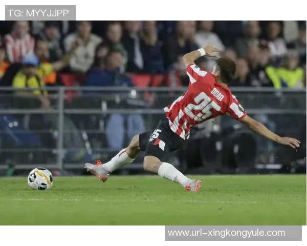 埃因霍温冬窗瞄准日本国脚佐野航大应对威尔曼离队挑战